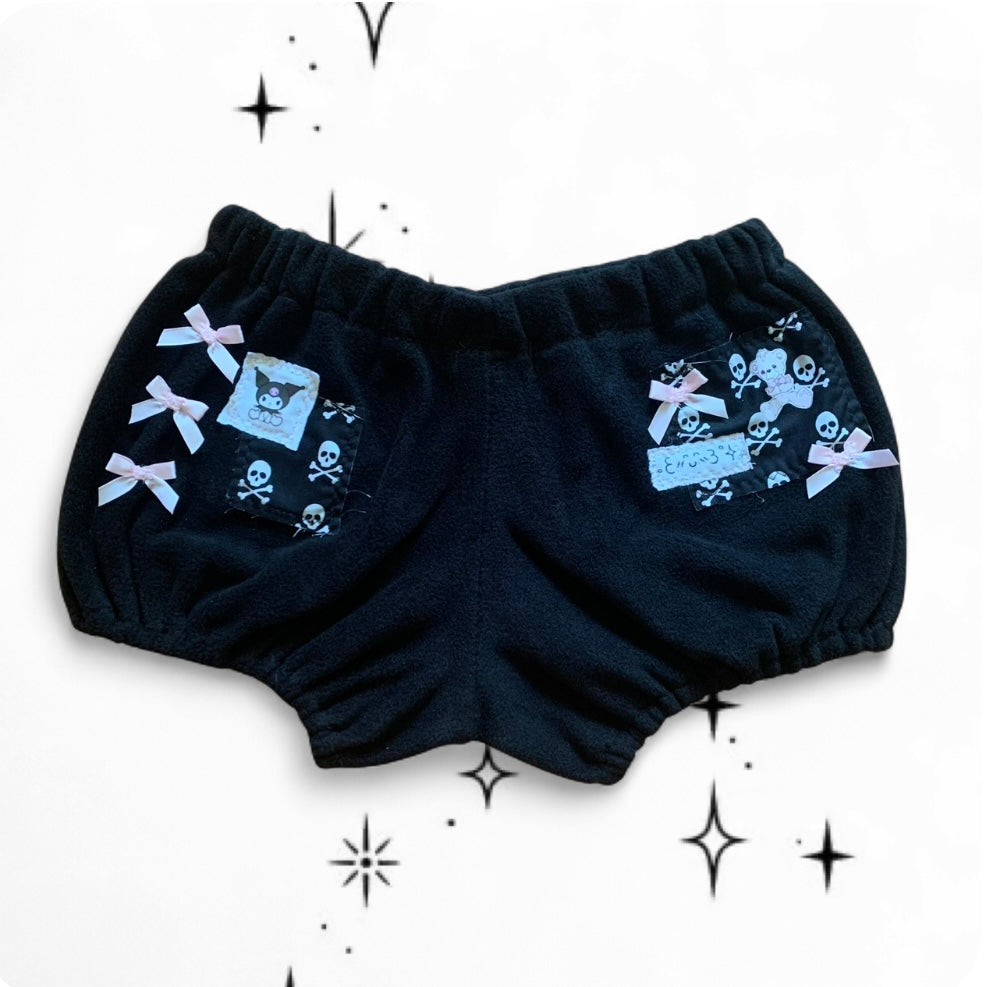 punk kitty patchwork shorts blk1